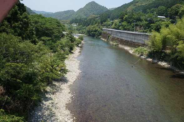 20140602-101710-72797900.jpg (120x80)