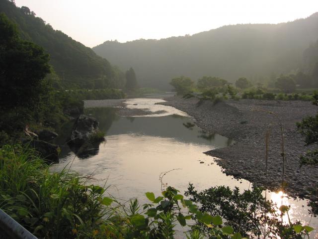 20140704-164905-49455000.jpg (120x90)